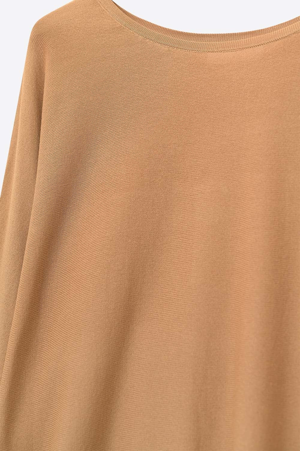 Pull oversize en camel avec manches coudées
