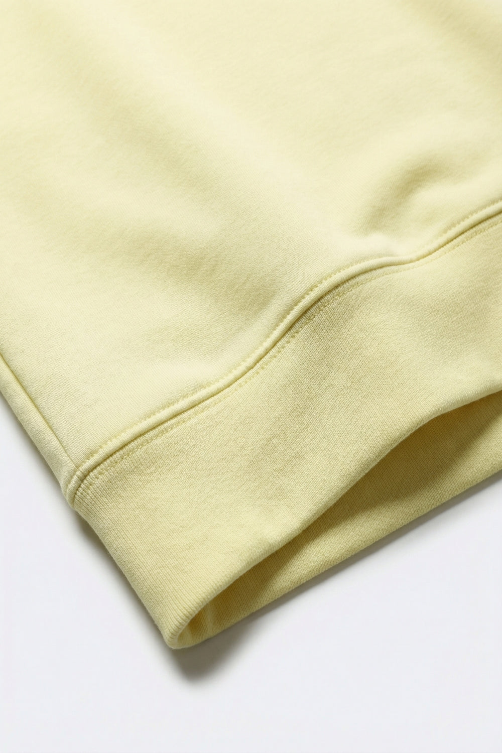 Sweatshirt basique à col ras du cou et épaules tombantes en jaune
