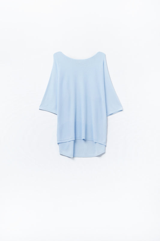 pull oversize bleu clair avec manches coudées