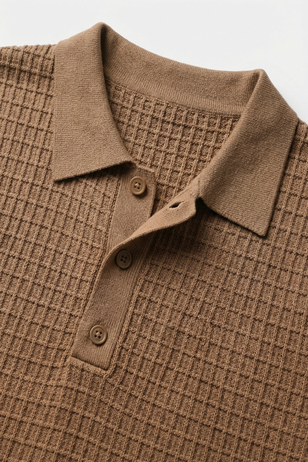 Polo en tricot texturé à manches courtes en camel