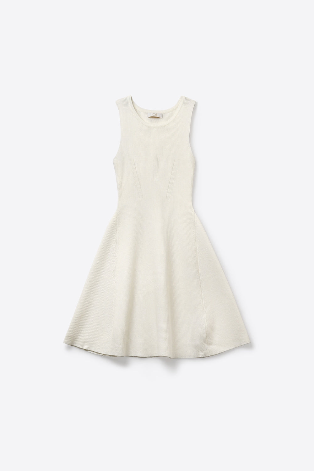 Robe blanche sans manches en maille côtelée cintrée et évasée
