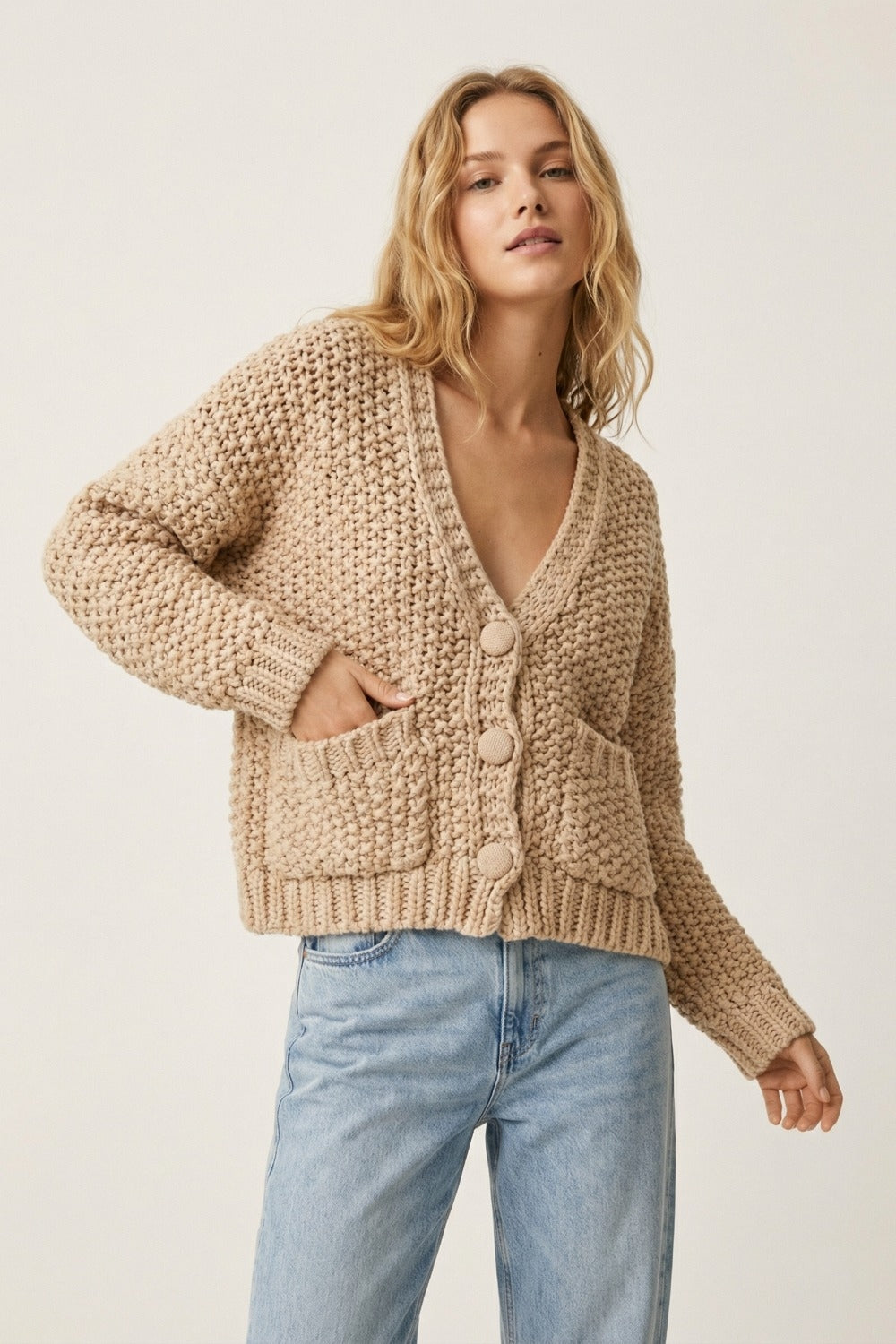 Veste oversize en maille épaisse avec poches en beige foncé