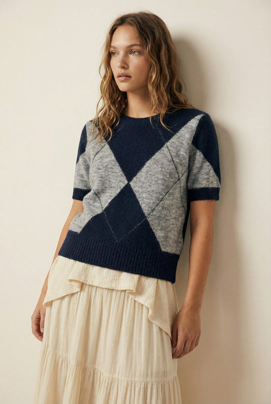 pull à manches courtes avec imprimé diamant en marine et gris
