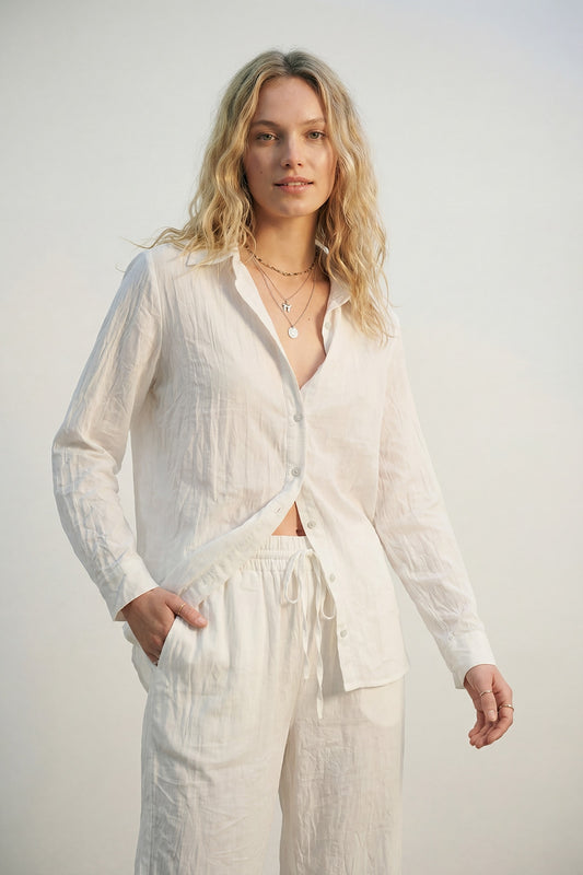 Chemise légère froissée à silhouette décontractée en crème