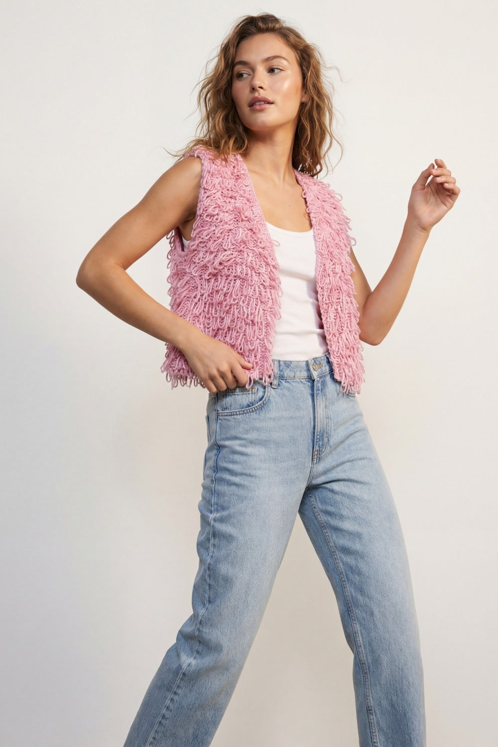 Gilet en maille bouclette avec effet frange texturé en rose
