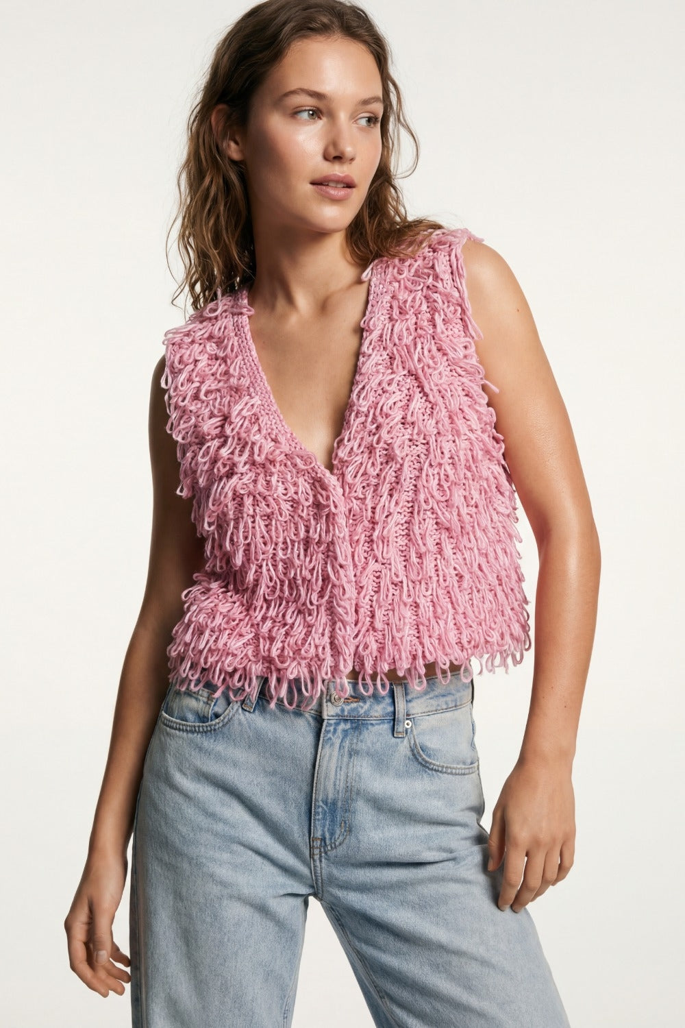 Gilet en maille bouclette avec effet frange texturé en rose