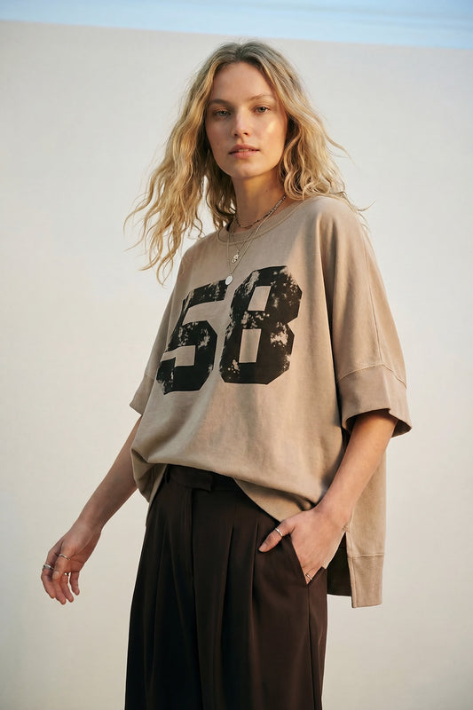Sweat-shirt en coton surdimensionné avec logo graphique 58 et fentes latérales