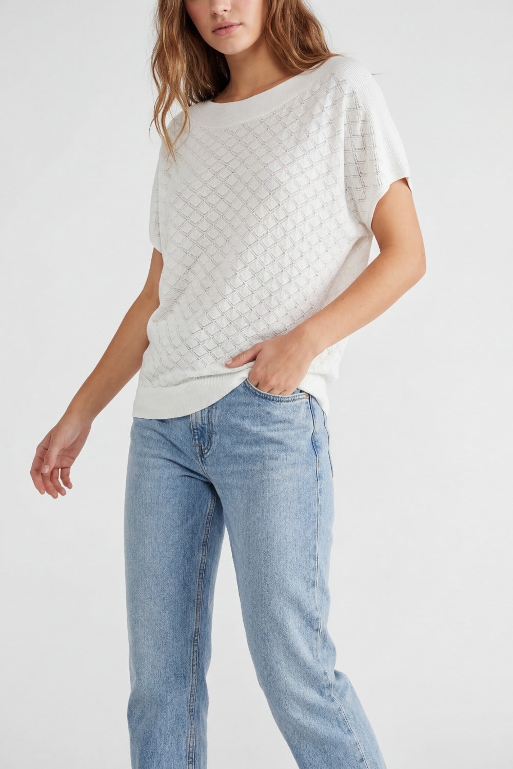 Pull en tricot texturé blanc à motif de diamants