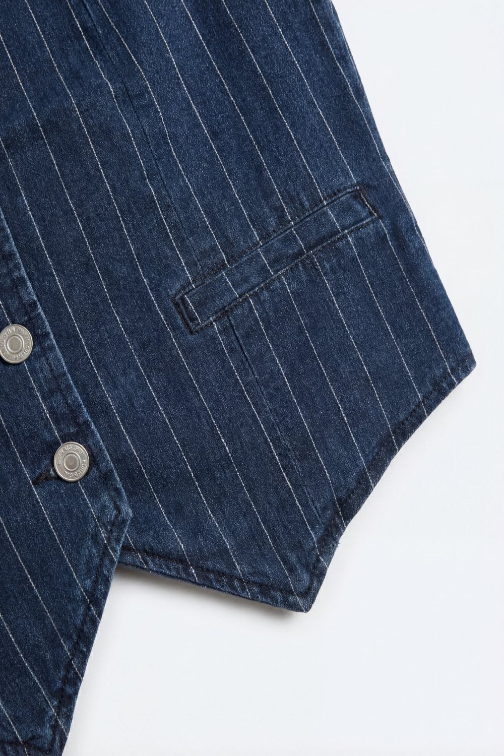 Gilet en Denim Rayé Bleu à Boutons sur le Devant