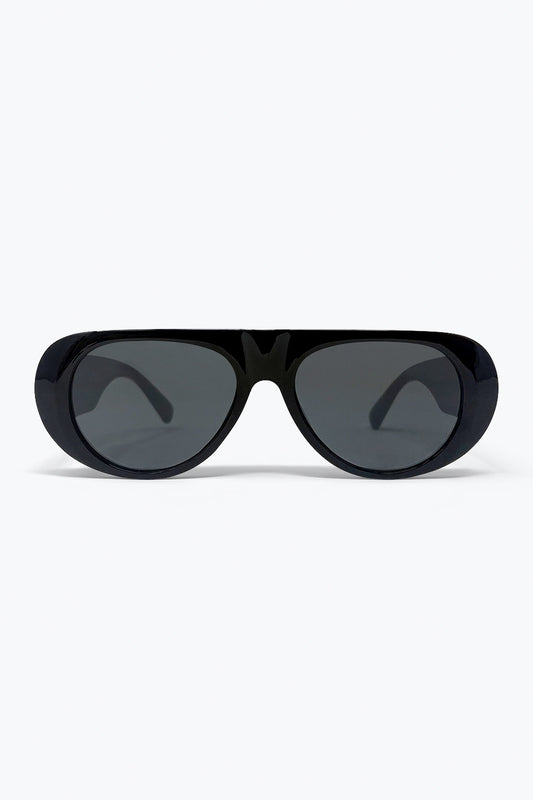Lunettes de soleil aviateur noires surdimensionnées avec verres foncés