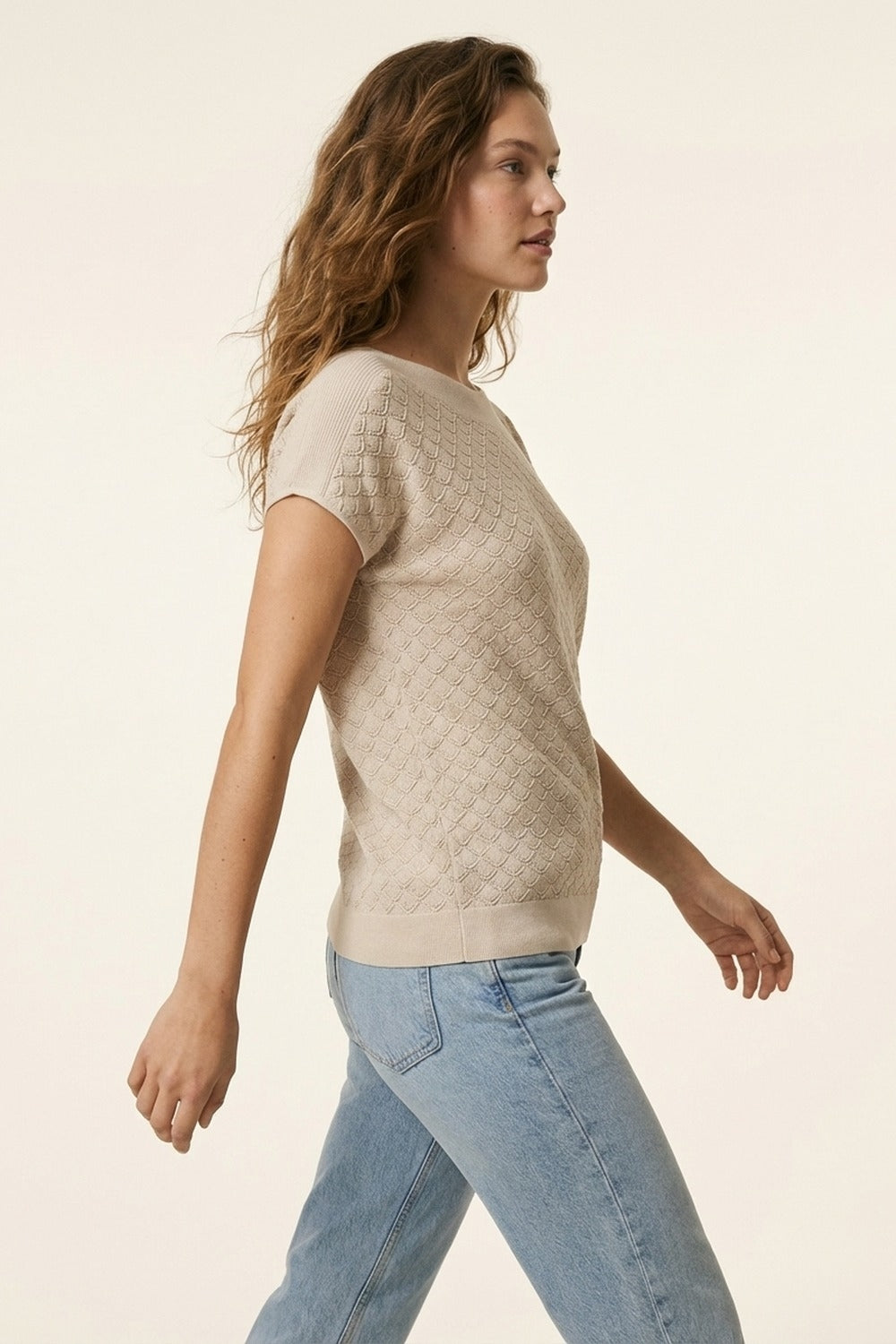 Haut en maille texturée beige à manches courtes