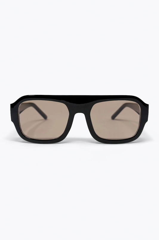 Lunettes de soleil noires à monture carrée surdimensionnée