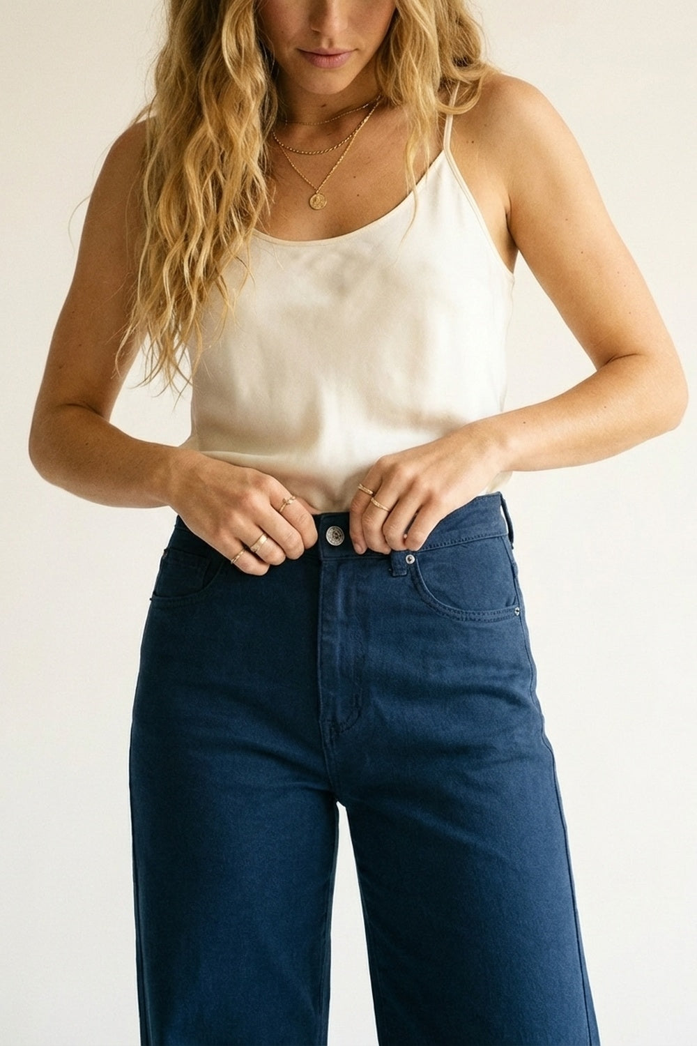 Pantalon droit bleu foncé à jambe large