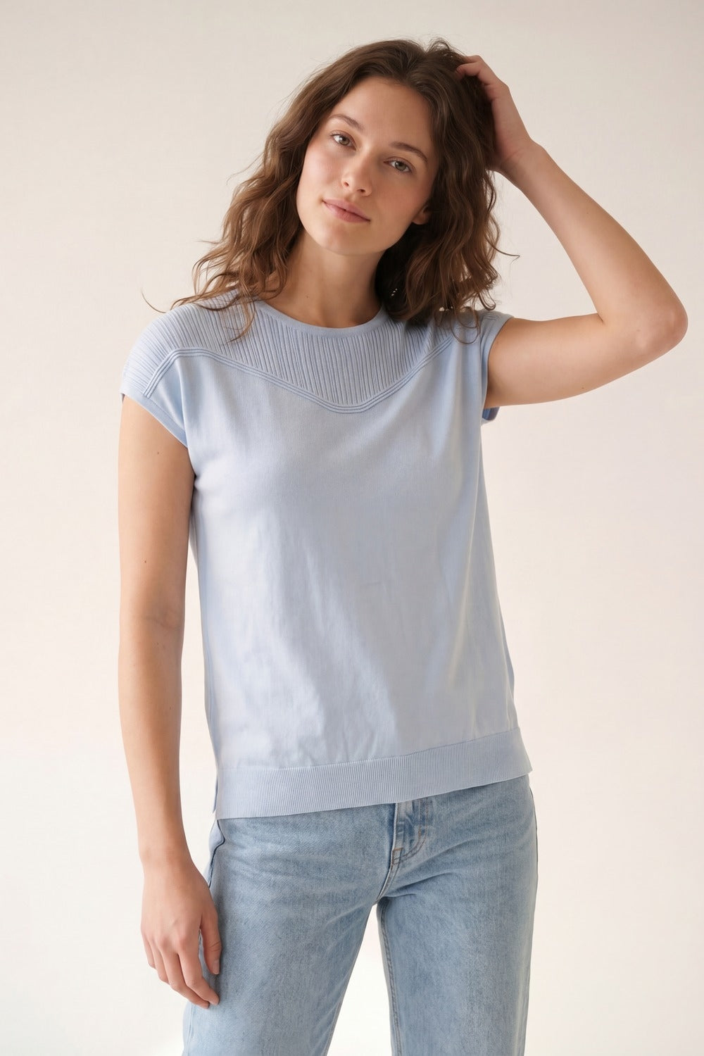Pull en maille léger à coupe décontractée en bleu clair