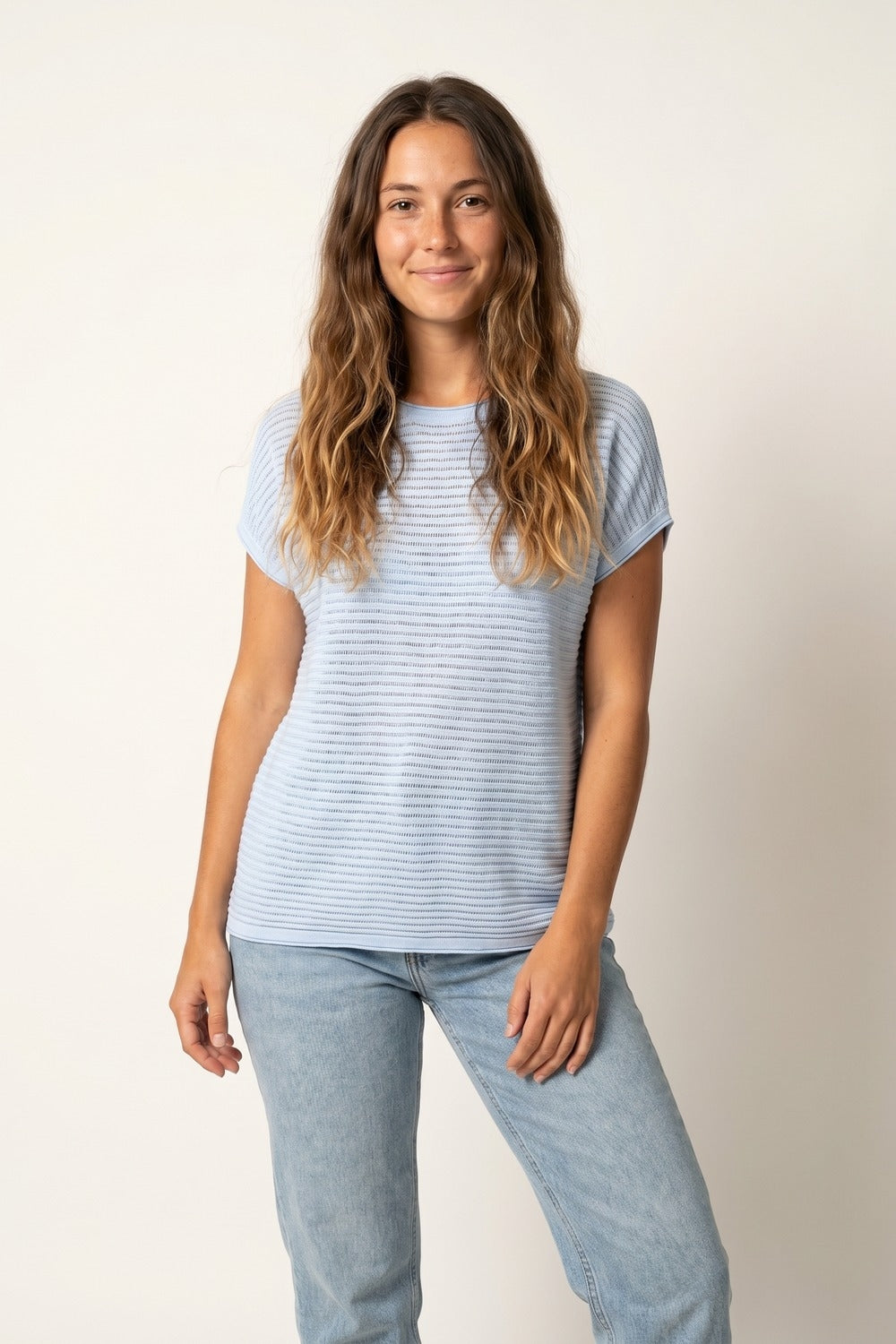 Pull en maille ouverte à rayures bleu clair coupe décontractée