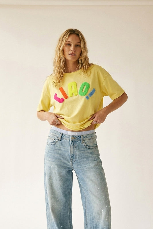 Sweat graphique coupe décontractée jaune avec texte coloré