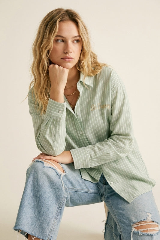 Chemise à rayures vert clair avec logo brodé St. Tropez