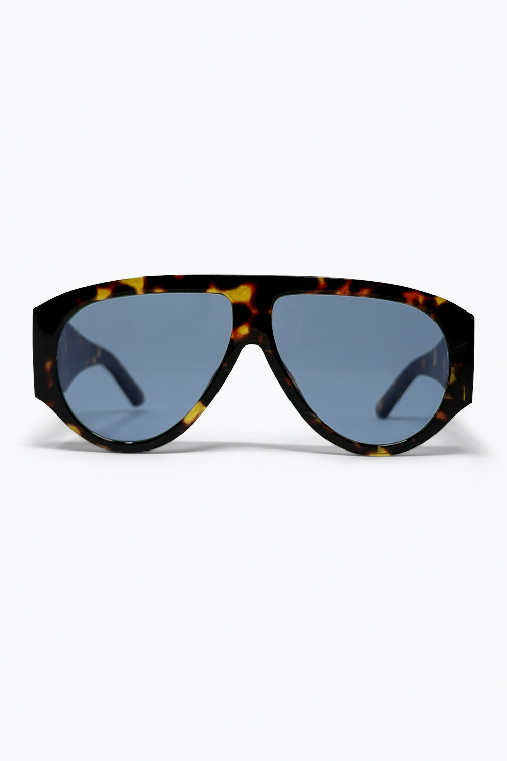 Lunettes de soleil aviateur à monture écaille avec verres bleus