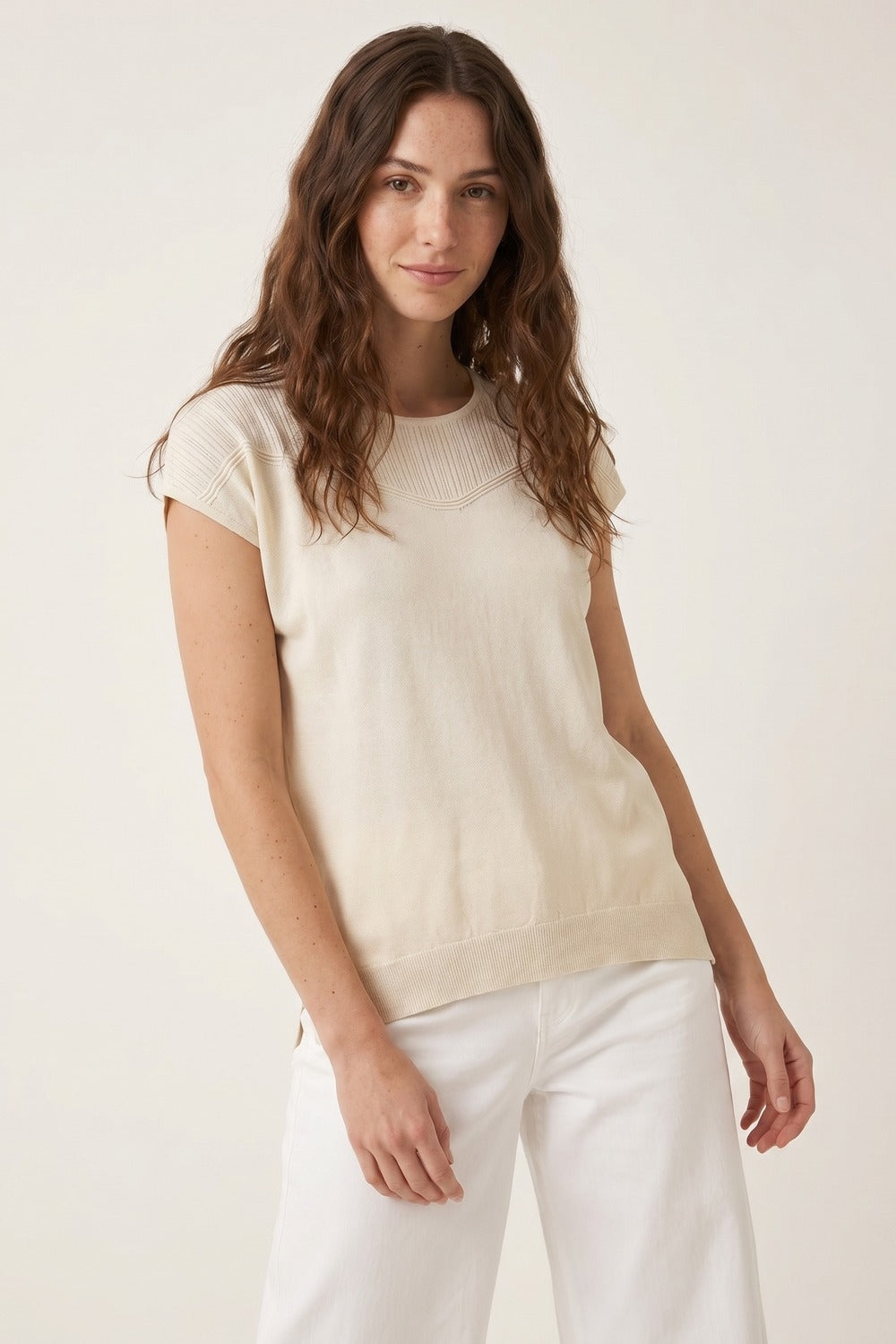 Pull de Pull à Manches Courtes Texturé en Tricot Crème