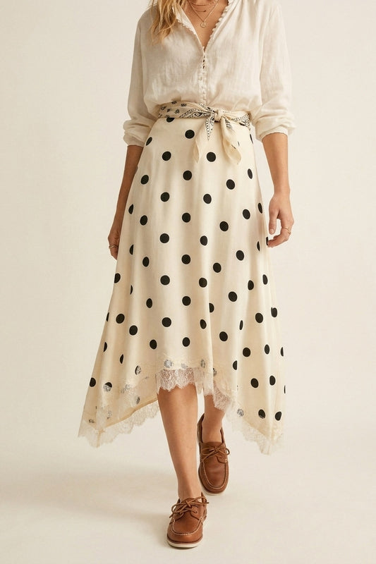 Jupe midi asymétrique en satin imprimé pois crème avec bordures en dentelle