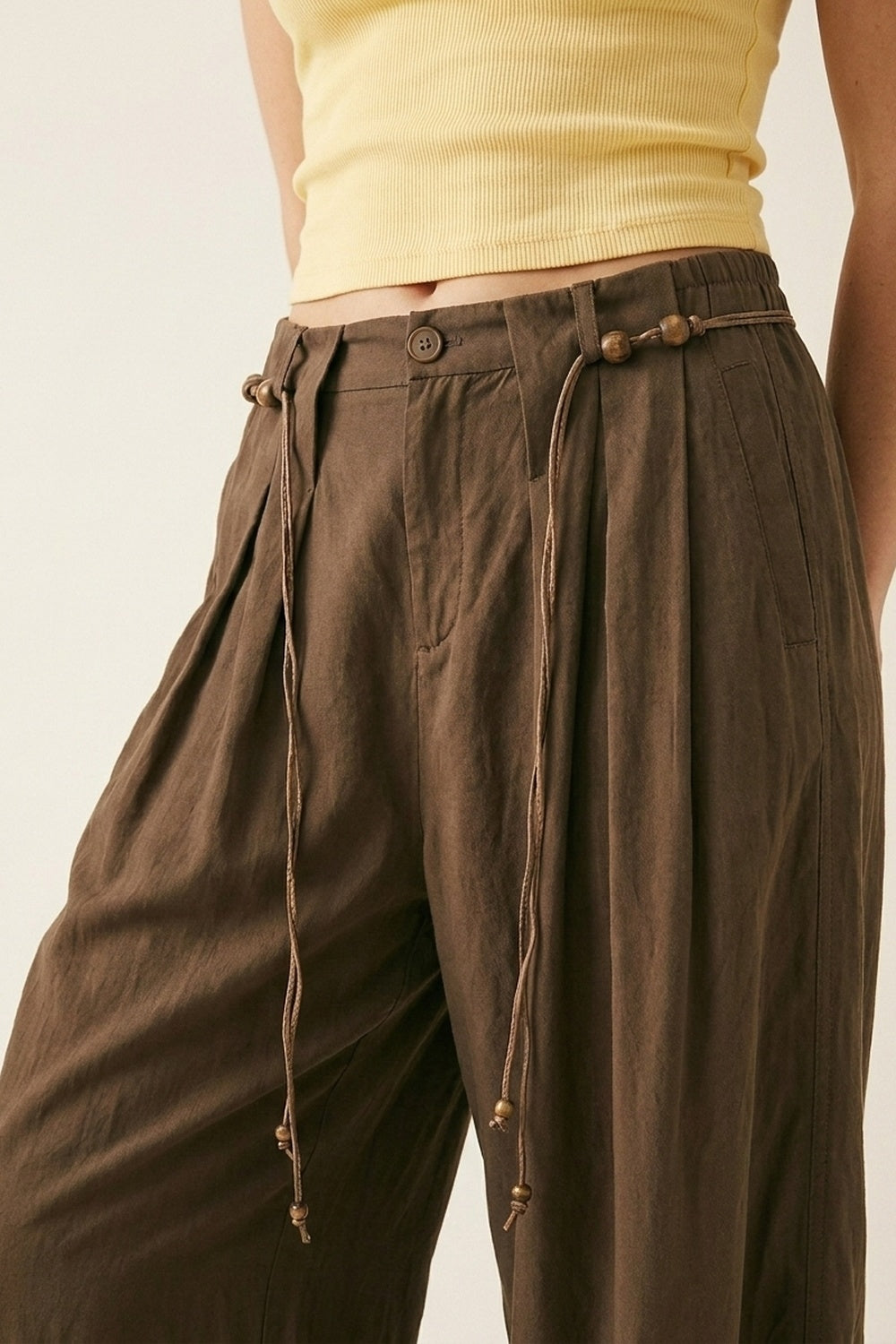 Pantalon à cordon de serrage à jambe large et coupe décontractée marron