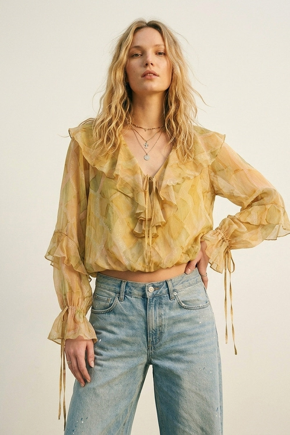 Blouse Transparente Moutarde avec Détails à Volants et Nœud à l'Avant