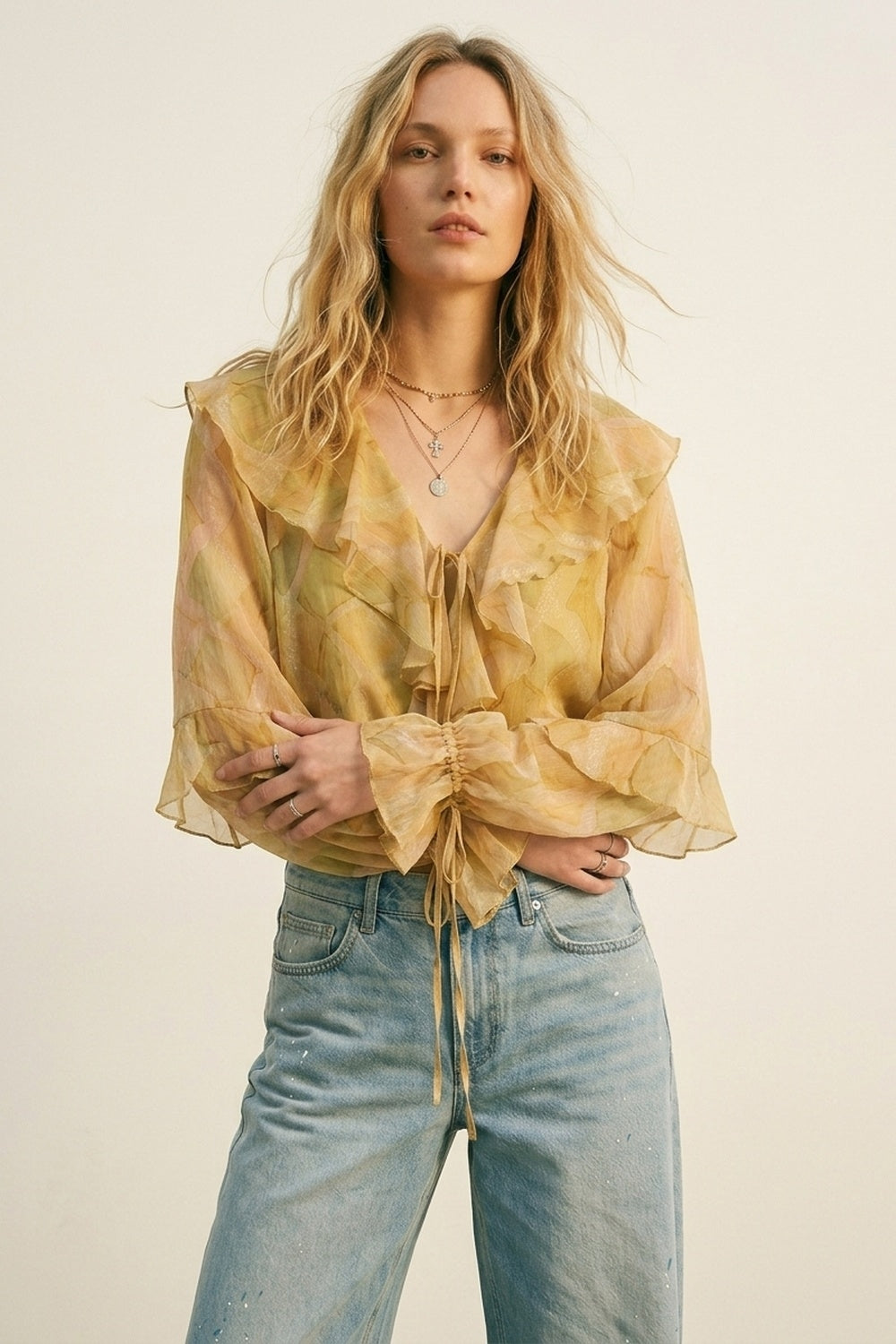 Blouse Transparente Moutarde avec Détails à Volants et Nœud à l'Avant