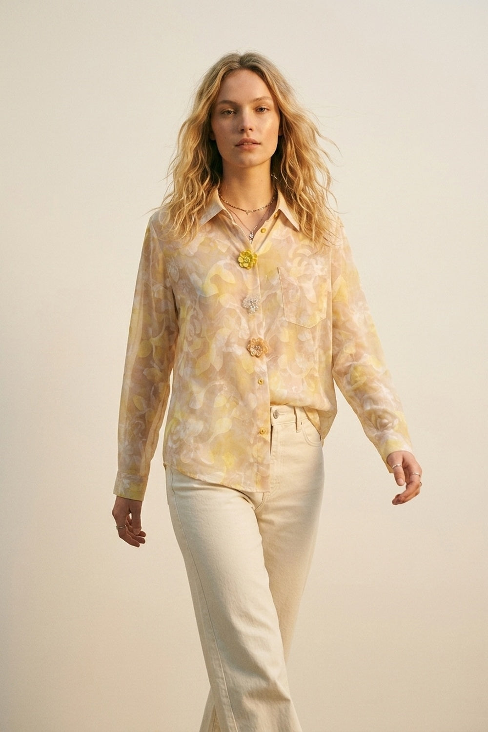 Chemise à manches longues à motif floral avec boutons