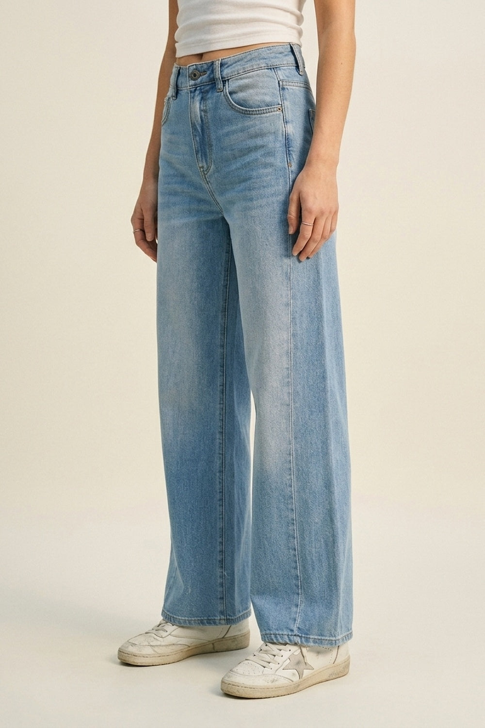 Jean en denim à taille haute et à jambe large bleu clair