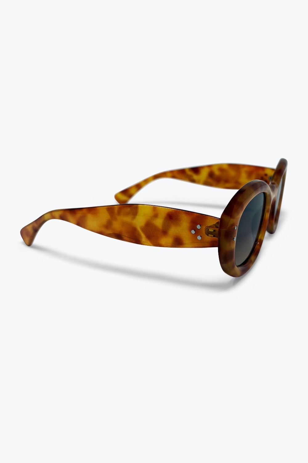 Lunettes de soleil à monture ovale en écaille de tortue marron avec verres dégradés