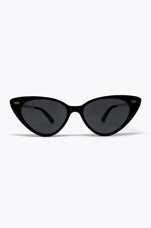 Lunettes de soleil noires à monture brillante et détails dorés en œil de chat