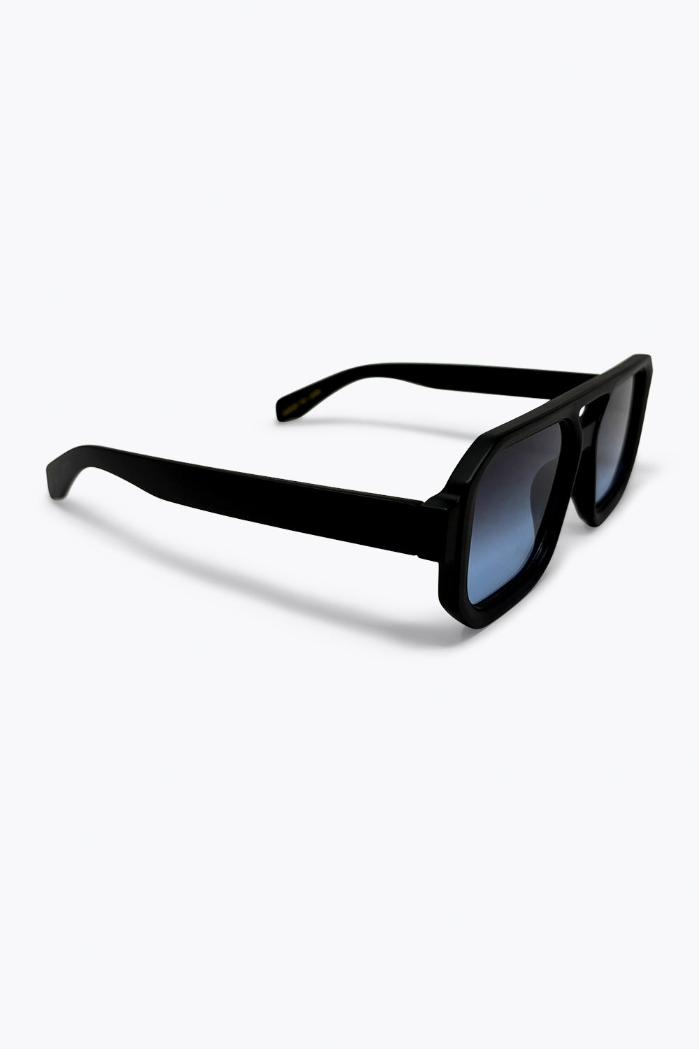 Lunettes de Soleil Surdimensionnées à Monture Géométrique et Verres Dégradés Noirs