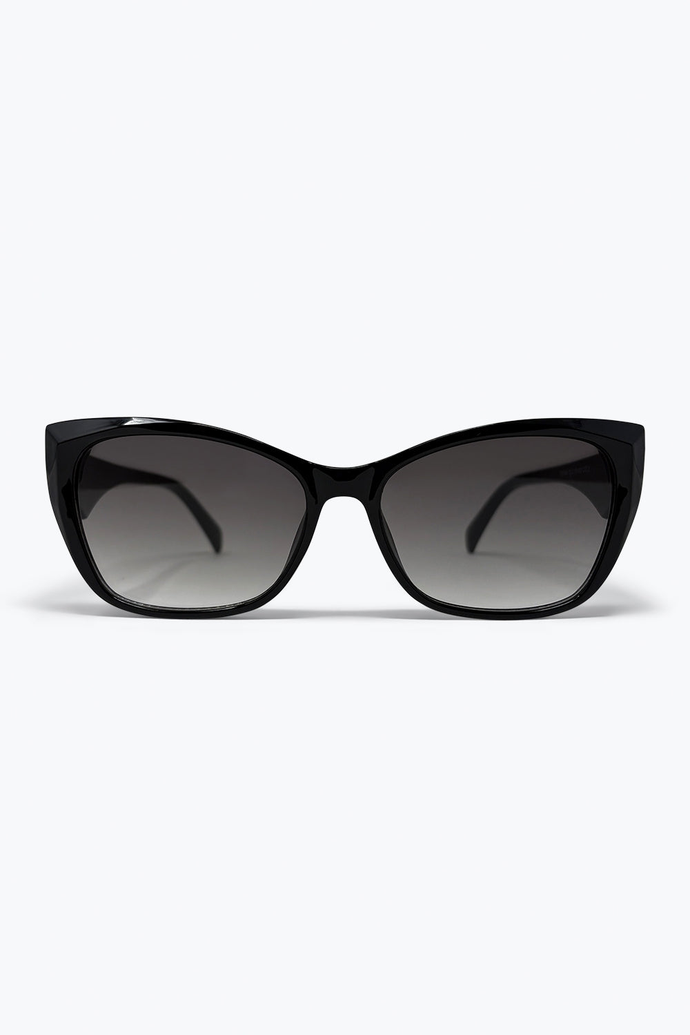 Lunettes de soleil à monture œil de chat noir brillant avec verres dégradés