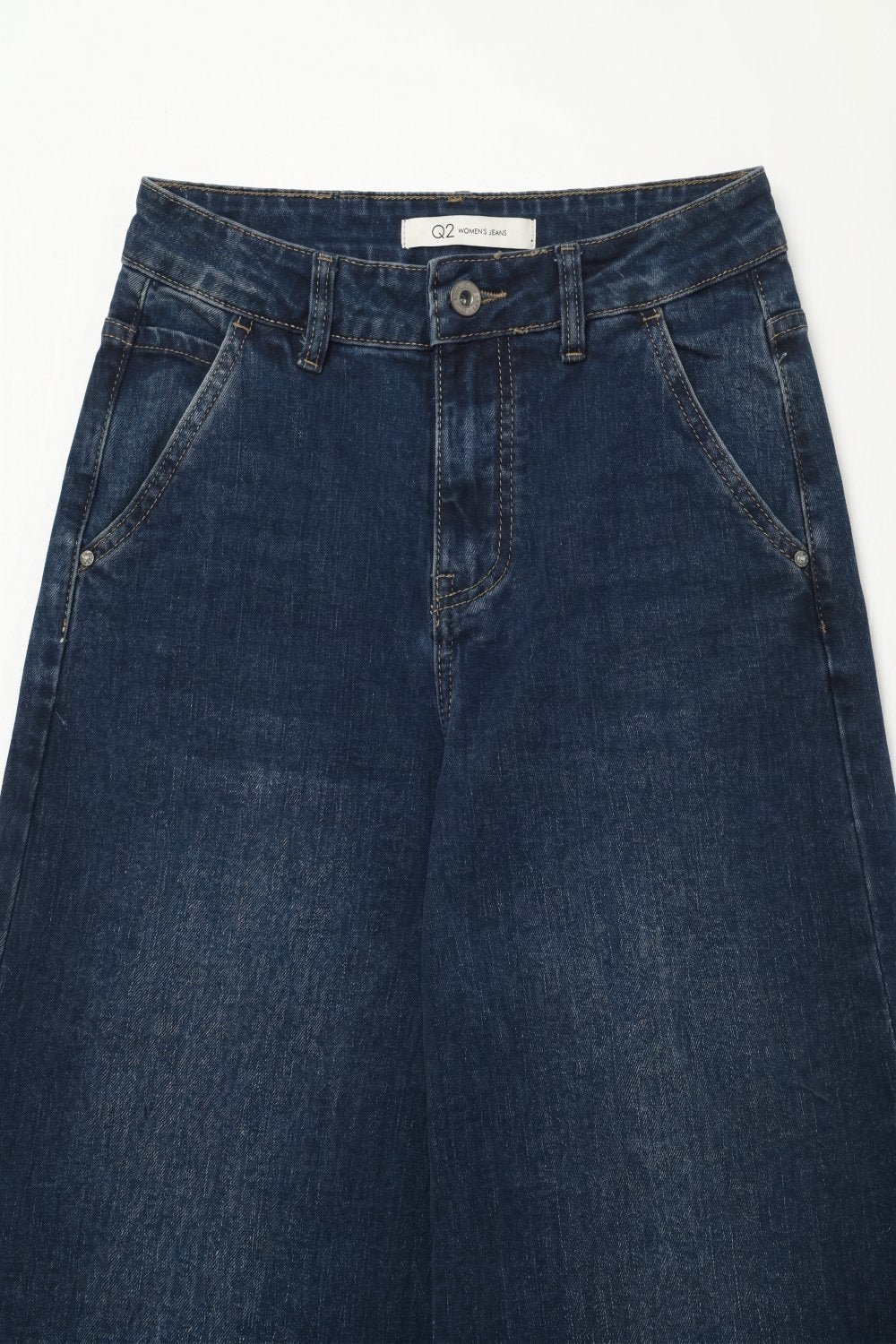 Jean super large en délavage moyen