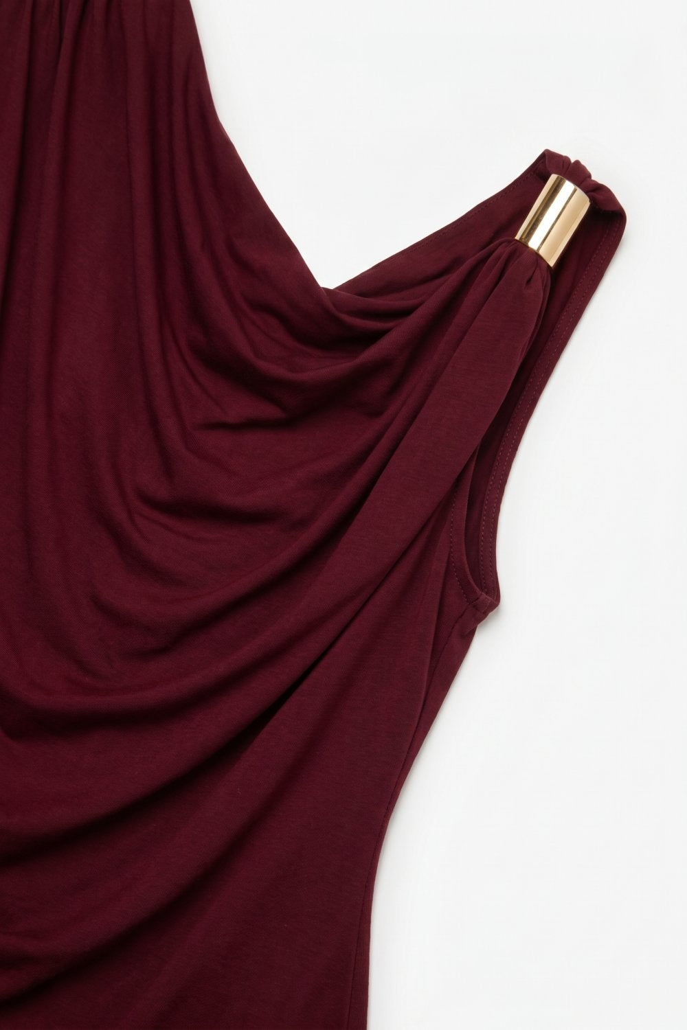 Haut Asymétrique Épaule Dénudée en Jersey Extensible Bourgogne avec Accent Métallique