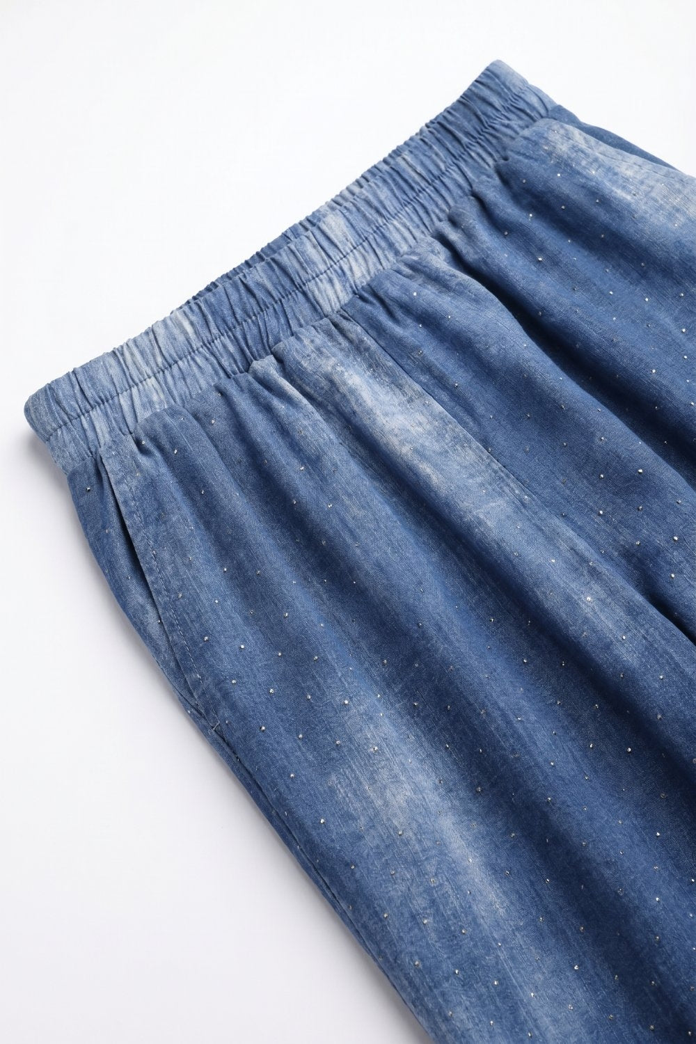 Pantalon à taille élastique en chiffon bleu tie-dye avec strass embellis