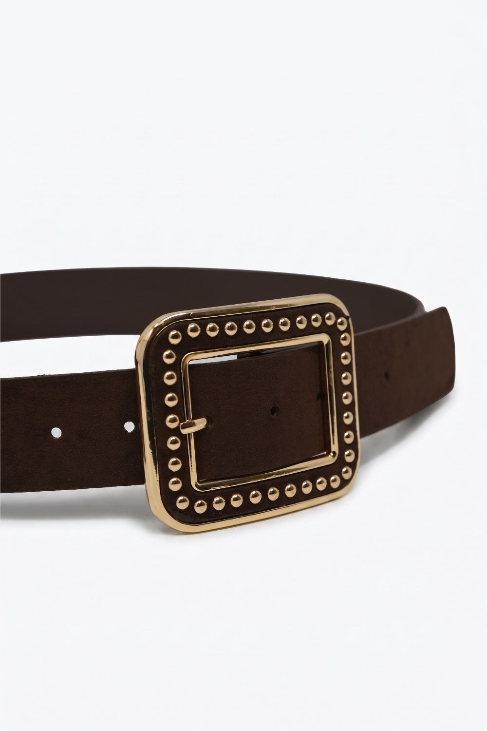 Ceinture à taille en daim marron avec boucle carrée cloutée en or