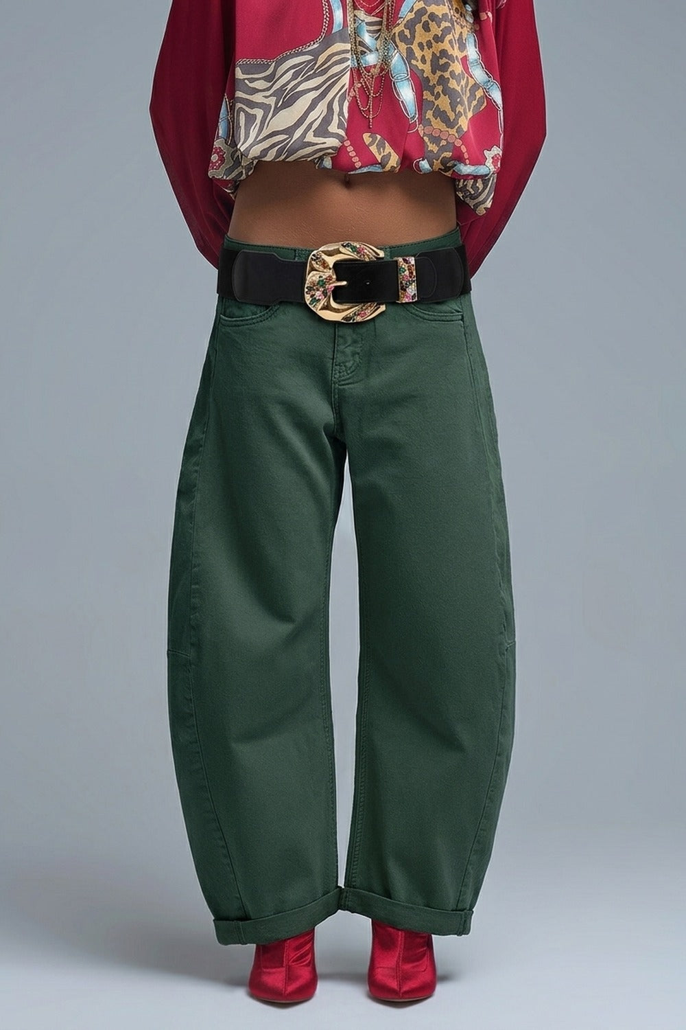 Ceinture large à taille en similicuir noir avec boucle dorée ornée