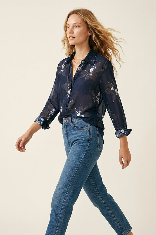 Chemise marine à fleurs boutonnée en chiffon avec manches longues