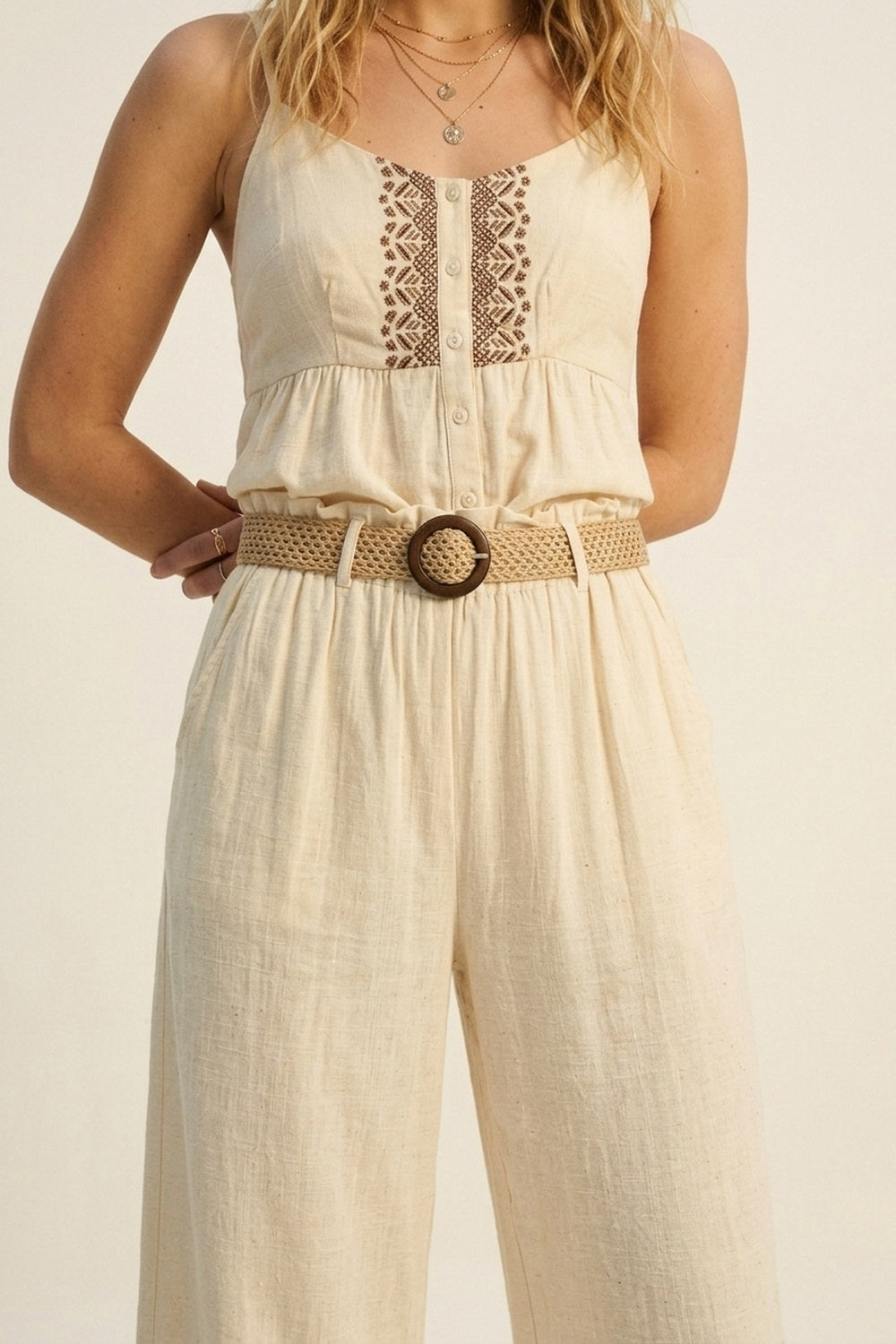 Pantalon large léger couleur crème avec détail ceinture tissée