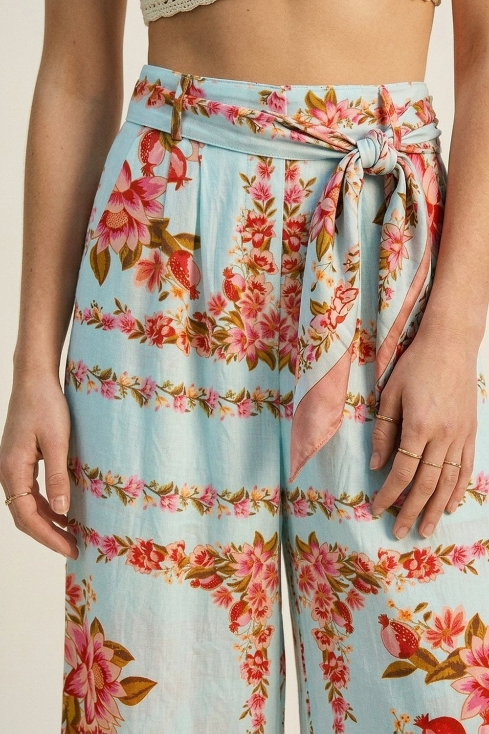 Pantalon large en coton à taille nouée imprimé floral bleu clair