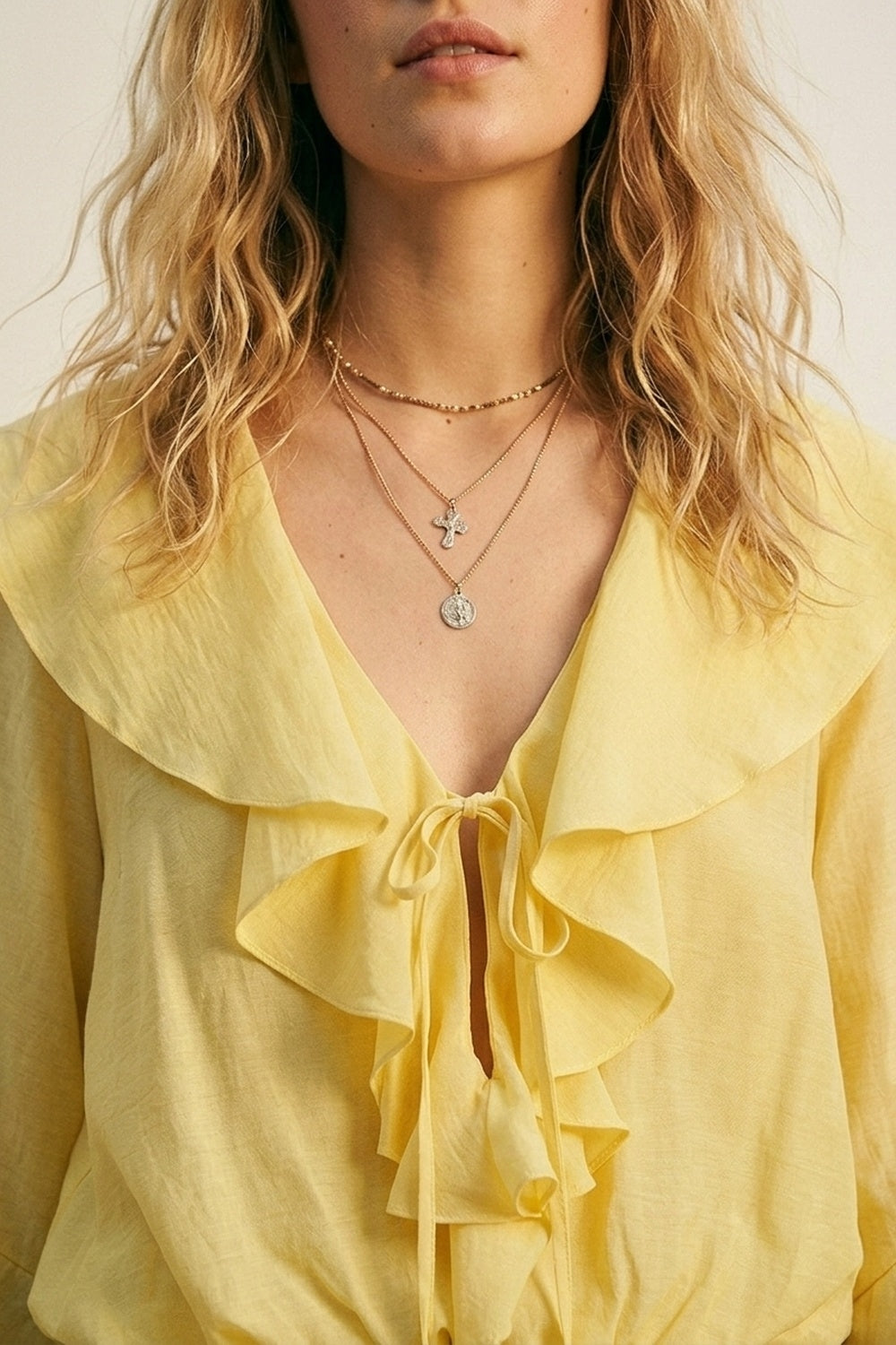 Blouse Jaune à Manches Longues avec Devant à Volants et Liens