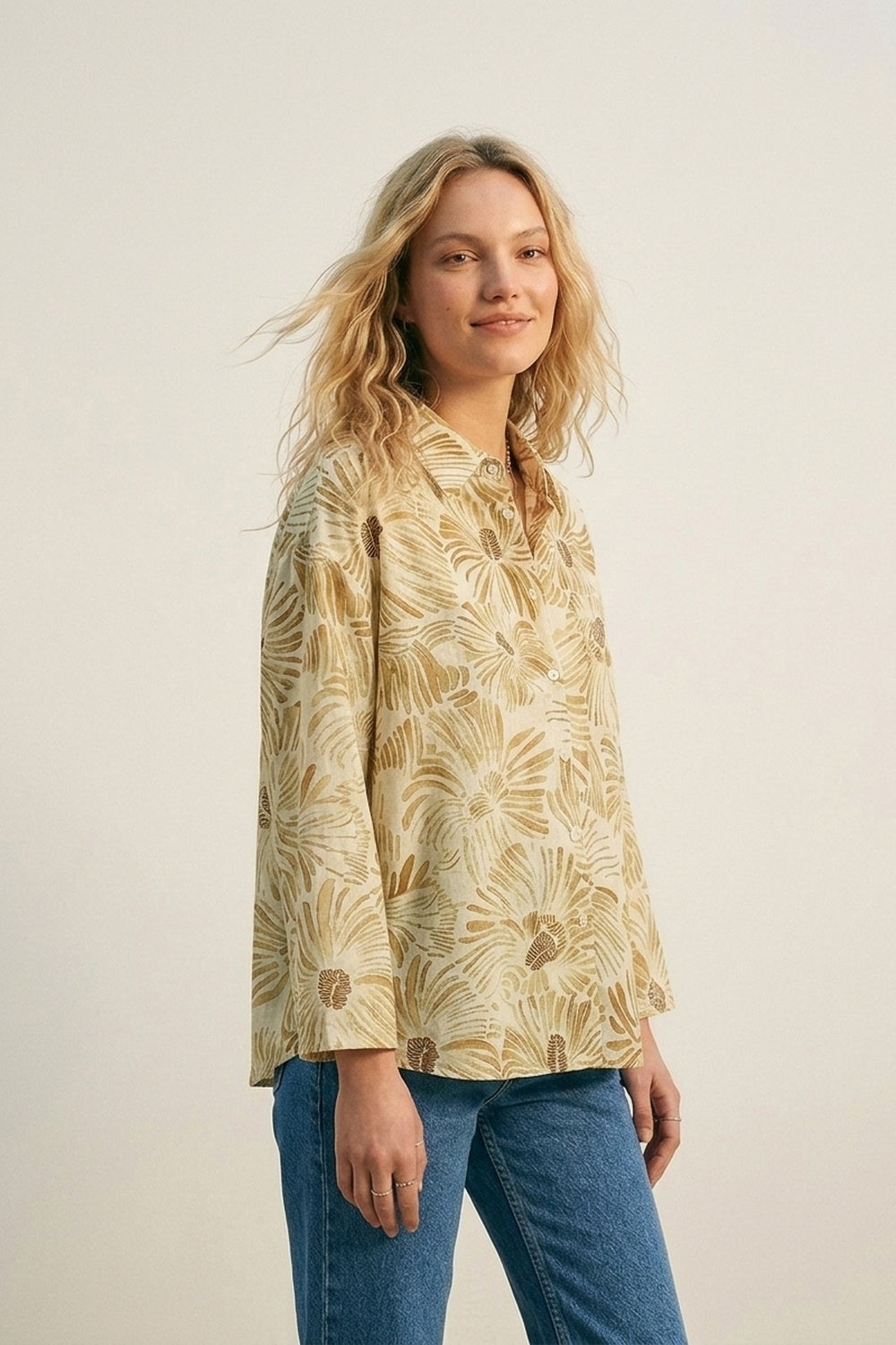 Chemise à boutons florale coupe décontractée en jaune
