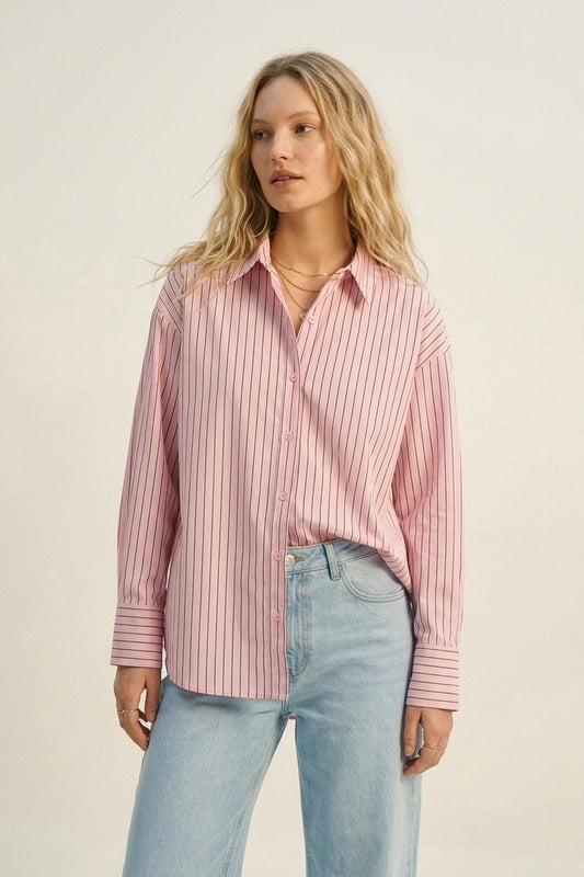 Chemise légère à rayures longues en rose clair