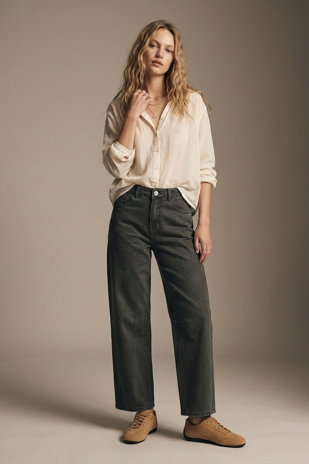 Jean large en denim vintage kaki avec couture au genou