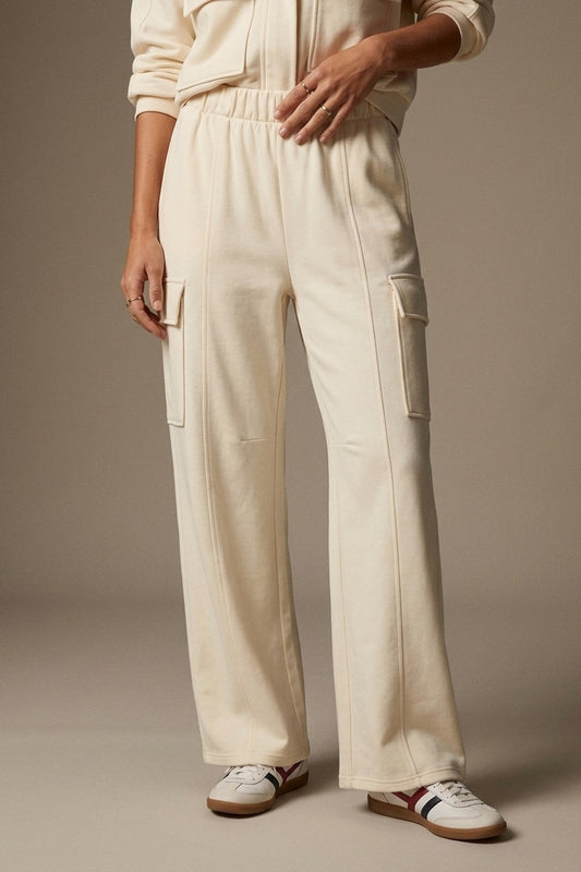 Pantalon large à poches cargo en viscose crème avec taille élastique