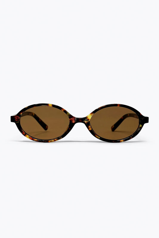 Lunettes de soleil avec monture ovale écaille de tortue multicolore et verres marron