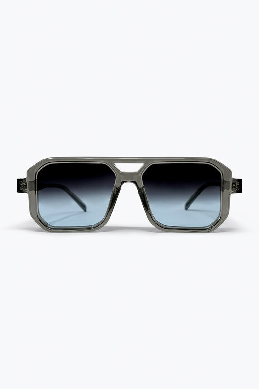 Lunettes de soleil géométriques oversize à dégradé avec monture transparente grise