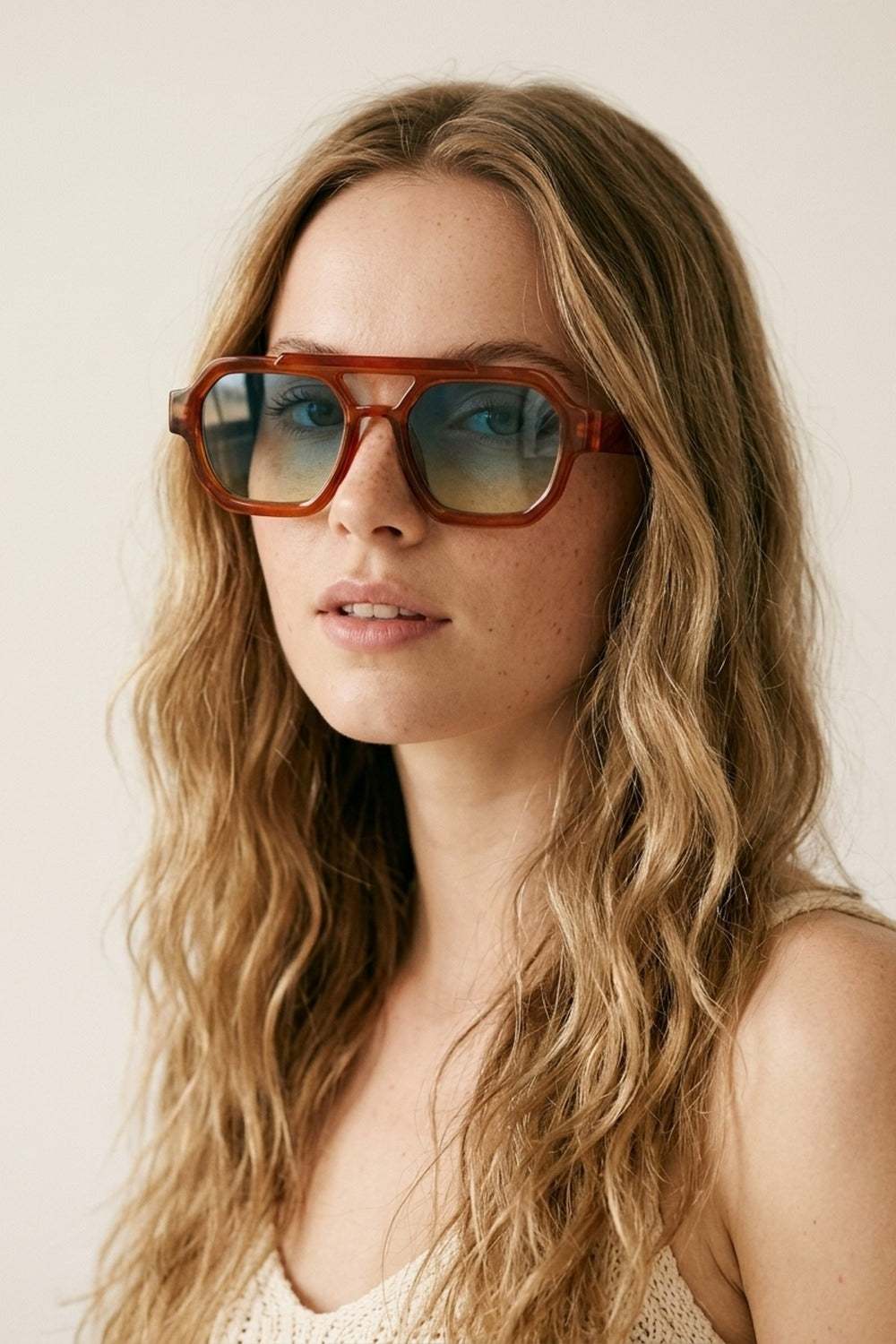 Lunettes de soleil marron oversize à monture géométrique et verres dégradés