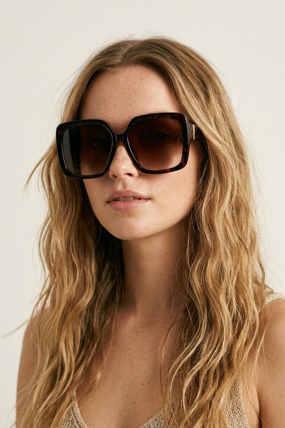 Lunettes de soleil à monture carrée oversize écaille de tortue marron avec verres dégradés